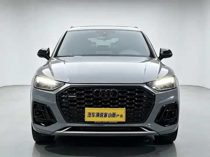 Audi Q5L Sportback 2021 40 TFSI Luxury Model 2