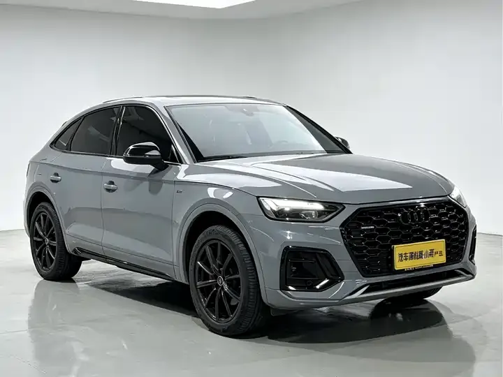 Audi Q5L Sportback 2021 40 TFSI Luxury Model 3