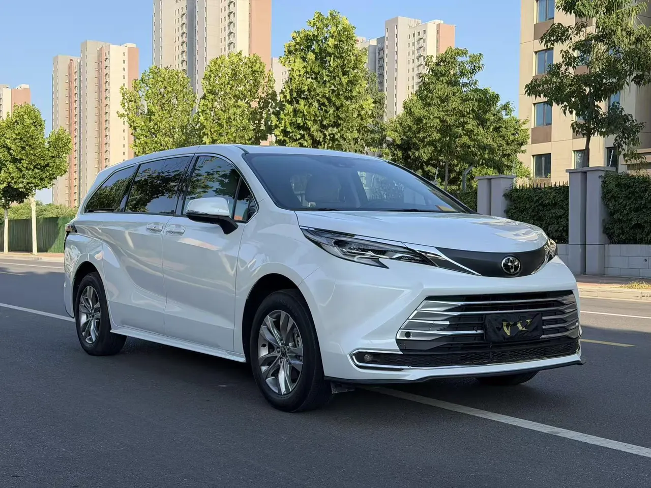 Toyota 2024 Sana 2.5 Stepless Comfort Edition Automatic Gear 2