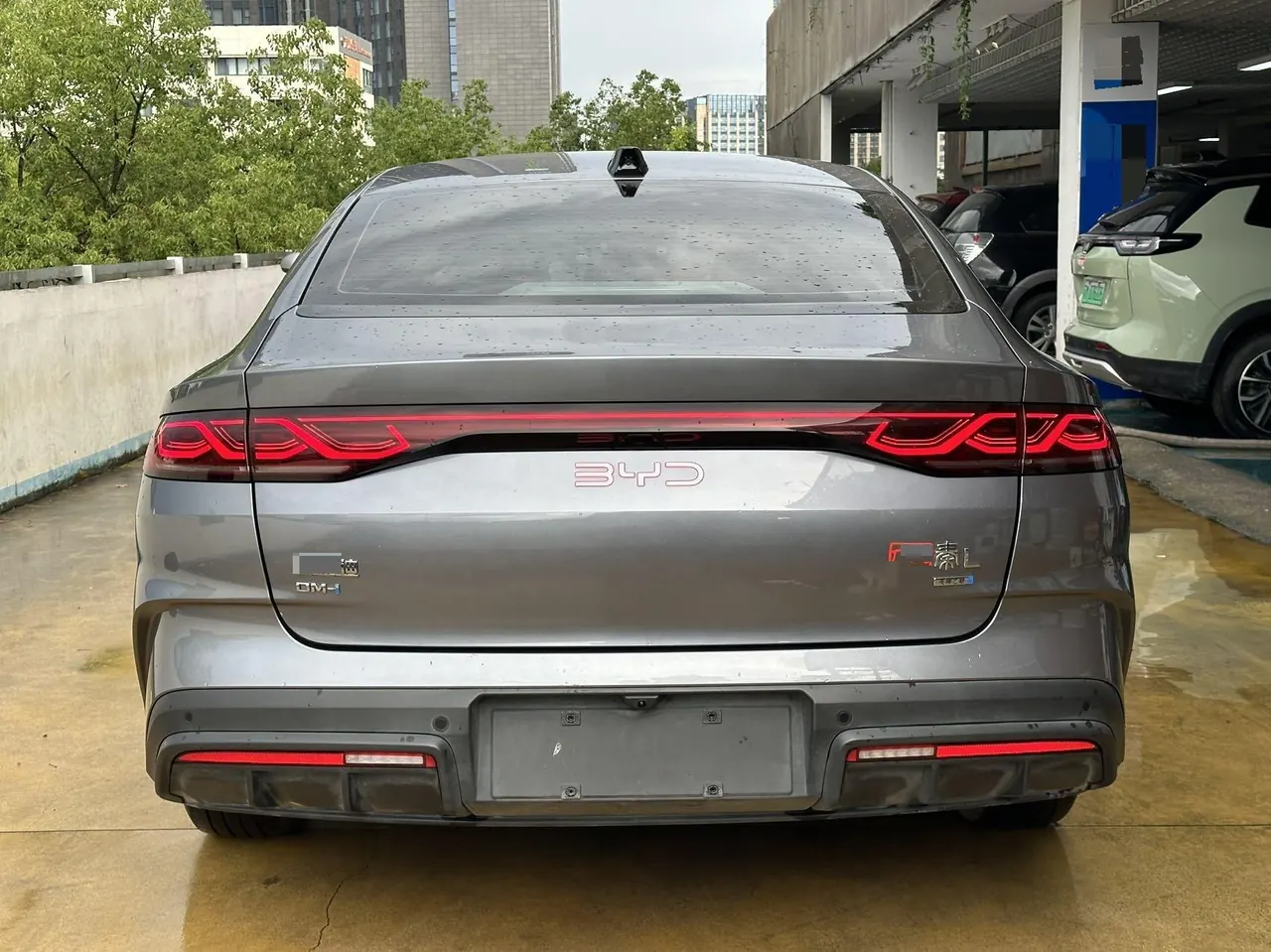 BYD 2025 Qin L DM-i 1.5 stepless smart driving version 80KM leading automatic gear 9