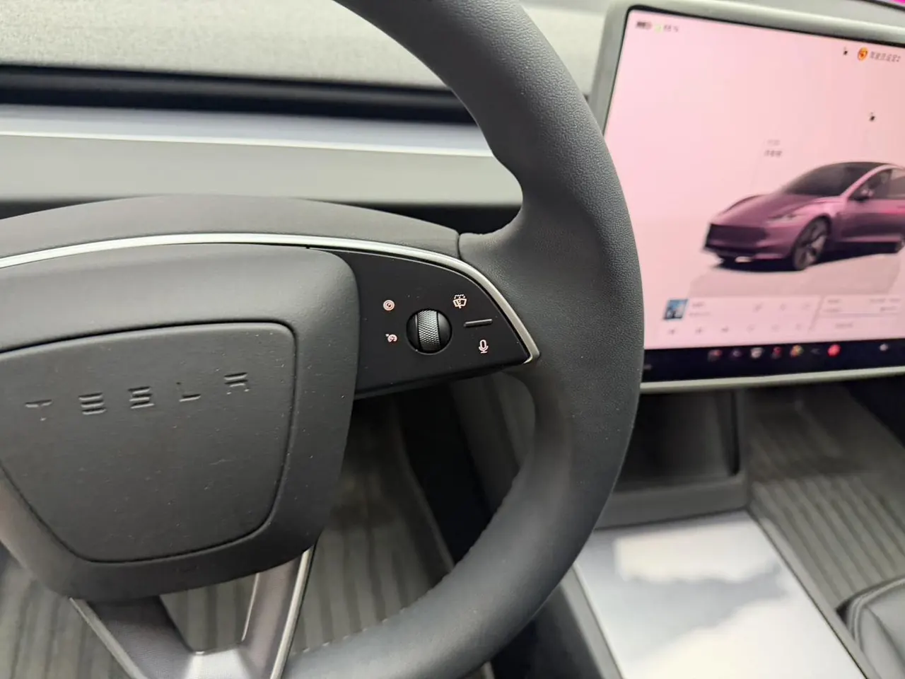 Tesla 2025 Model 3 rear-wheel drive version of automatic transmission 13