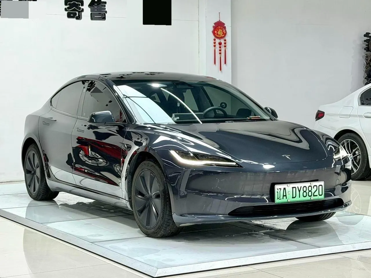 Tesla 2025 Model 3 rear-wheel drive version of automatic transmission 3