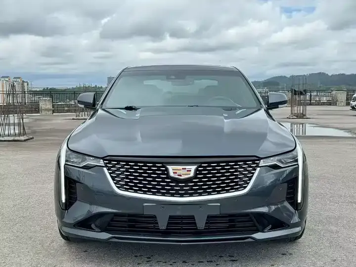 Cadillac CT4 2021 28T Luxury Model 2