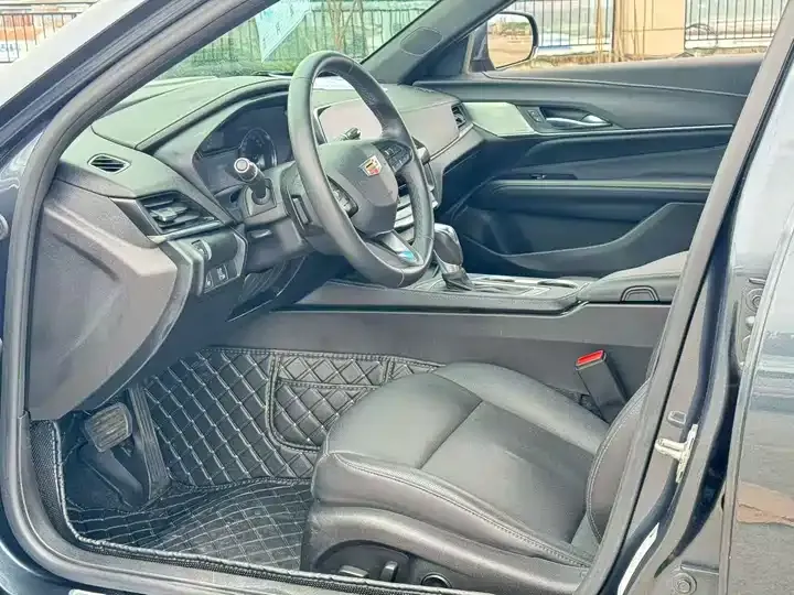 Cadillac CT4 2021 28T Luxury Model 4