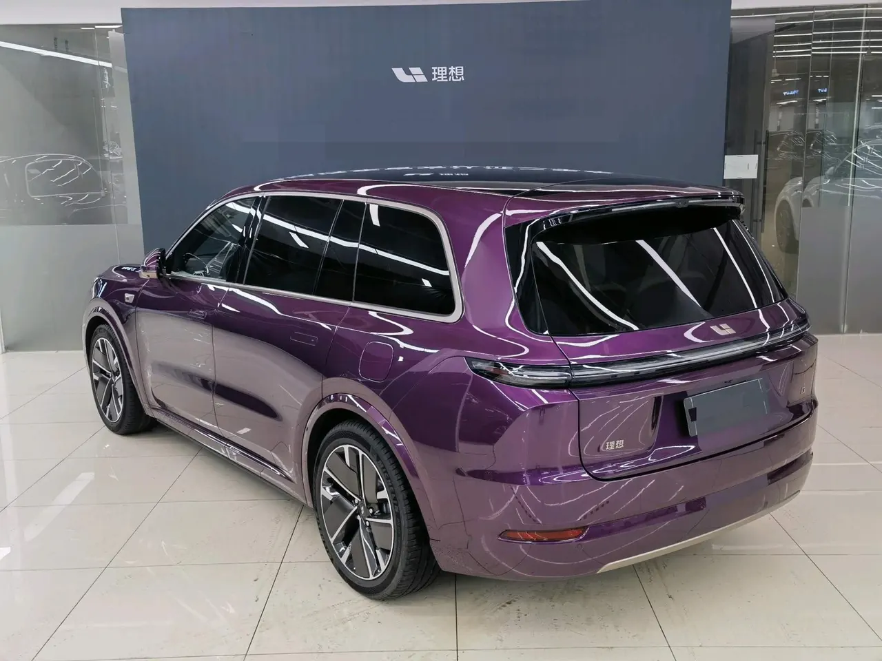 Li 2025 L9 Ultra Smart Refresh Edition Automatic Transmission 4