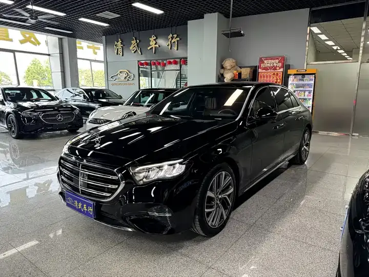 Mercedes Benz E-Class 2024 to E 300 L Fashion - View 1