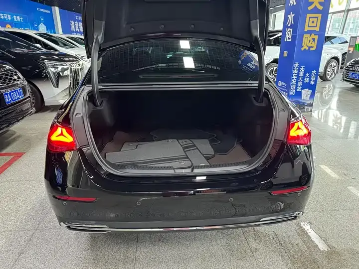 Mercedes Benz E-Class 2024 to E 300 L Fashion 12