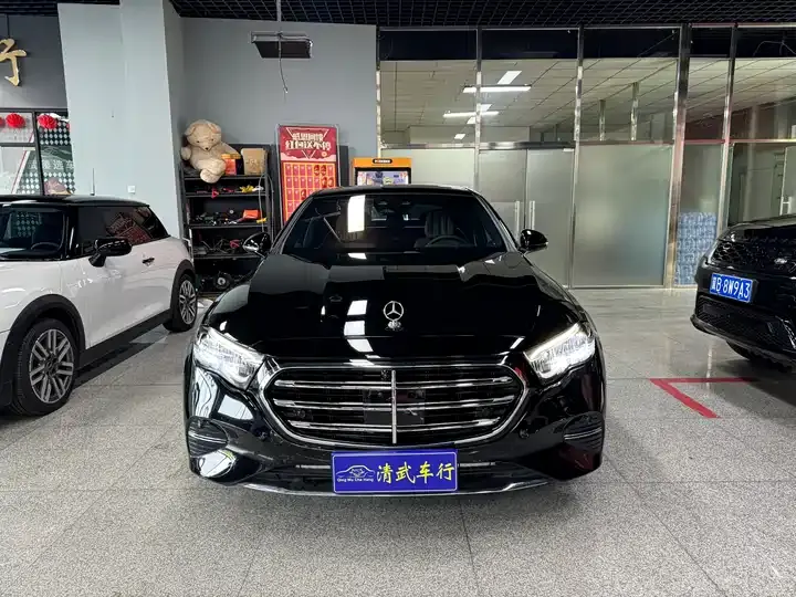 Mercedes Benz E-Class 2024 to E 300 L Fashion 3