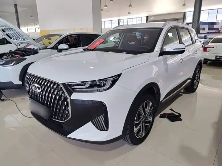 Ruihu 7 PLUS 2025 1.6TGDI DCT Luxury Model 2