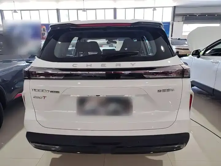 Ruihu 7 PLUS 2025 1.6TGDI DCT Luxury Model 6