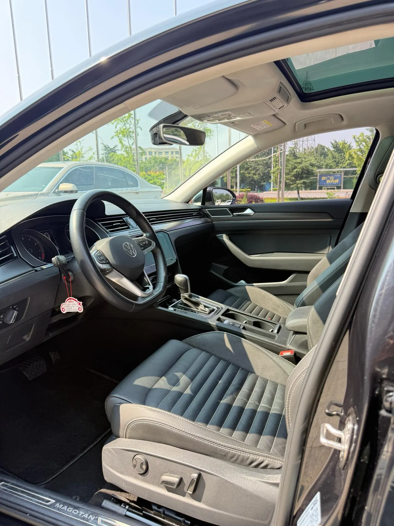 Volkswagen 2020 Magotan 2.0TSI 330TSI Leading Automatic 3