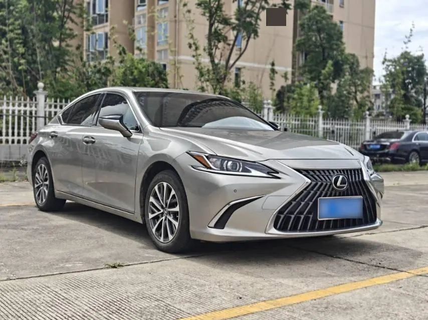 Lexus ES (Imported) 2022 ES200 2.0 Stepless Premium Edition Automatic Gear 2