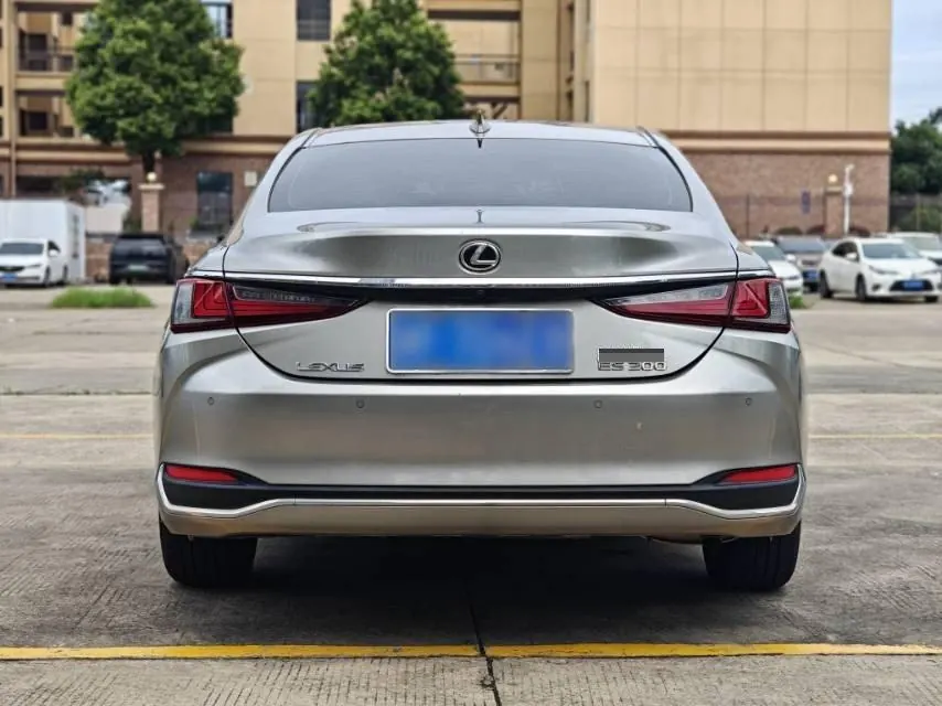 Lexus ES (Imported) 2022 ES200 2.0 Stepless Premium Edition Automatic Gear 4