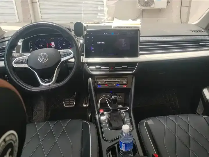Tiguan L 2024 outstanding 330TSI automatic two-wheel drive R-Line Long Yao Edition 12