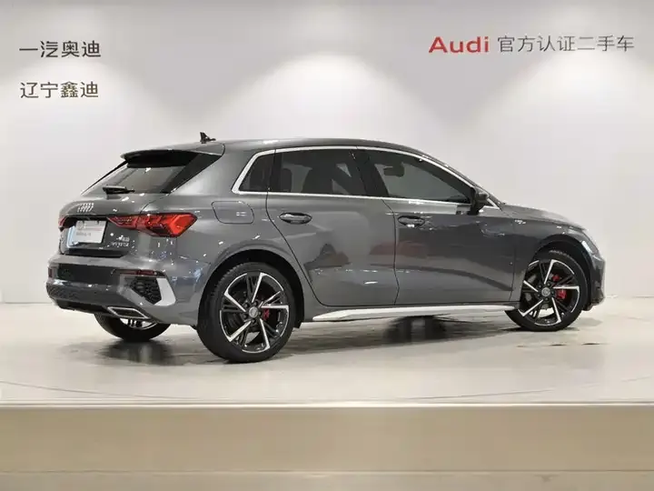 Audi A3 2021 model Sportback 35 TFSI Fashion Sport version 4