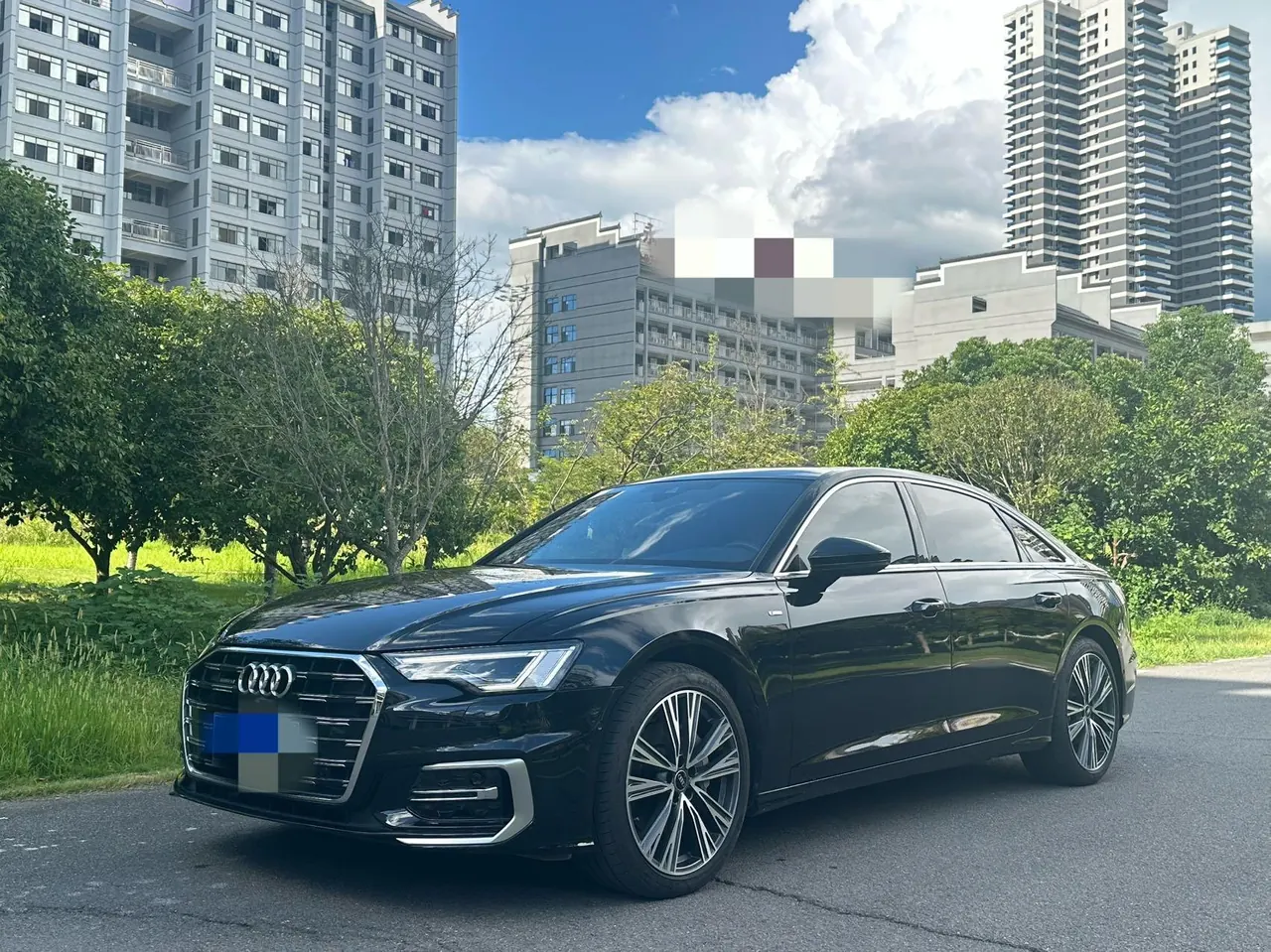 Audi 2024 A6L 2.0TFSI 45TFSI Quattro Selected Dynamic Automatic - View 1