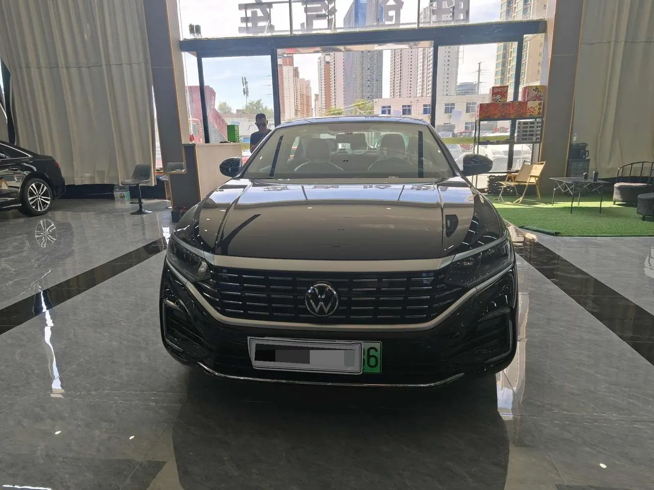 Volkswagen 2023 Passat PHEV 1.4T 430 Deluxe Automatic Gear 9