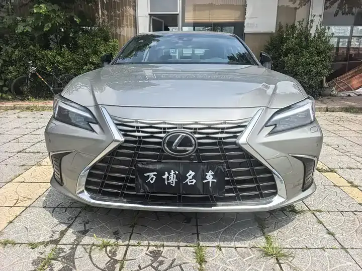 Lexus ES 2025 Model 200 Prestige Edition 2
