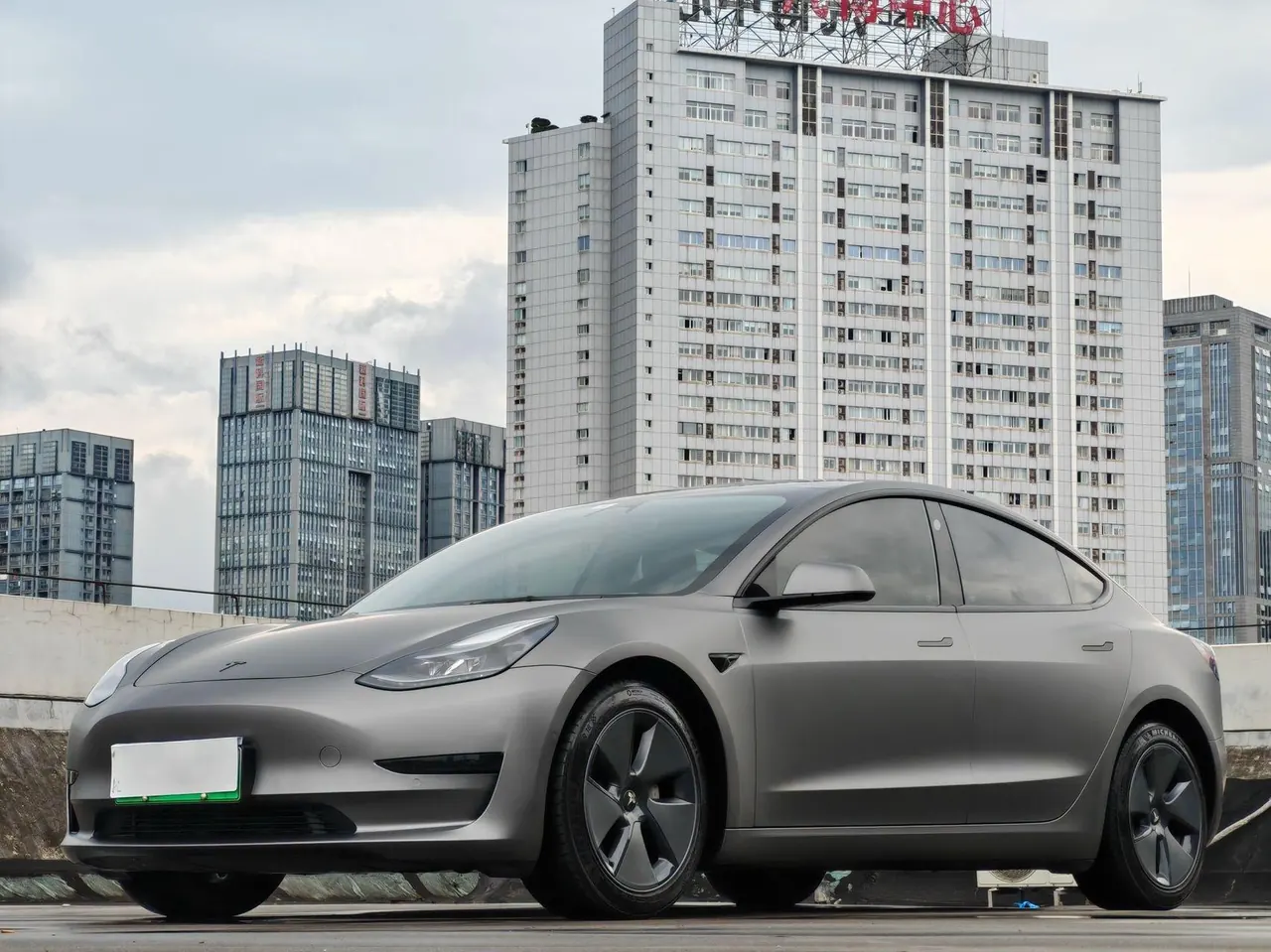 Tesla 2022 Model 3 rear-wheel drive version of automatic transmission - View 1