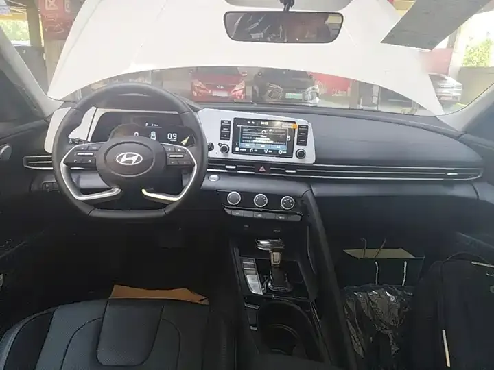 Elantra 2023 1.5L CVT GLX Elite Edition 10