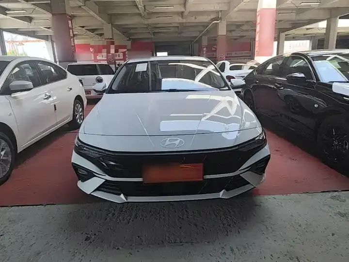 Elantra 2023 1.5L CVT GLX Elite Edition 3