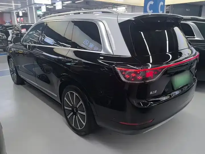 AITO M9 2025 extended-range Ultra 52kWh 6-seat version (192-line laser Radar) 5