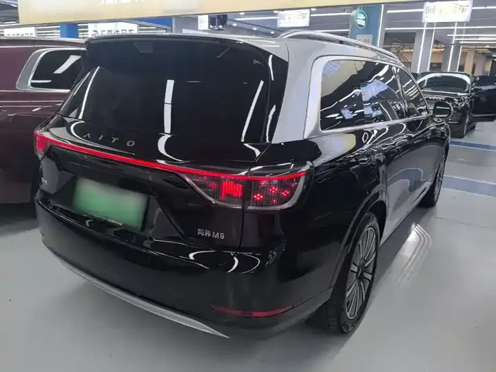 AITO M9 2025 extended-range Ultra 52kWh 6-seat version (192-line laser Radar) 7