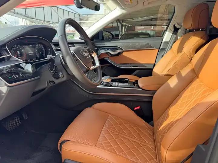 Audi A8 2025 A8L 50 TFSI quattro Selection 9