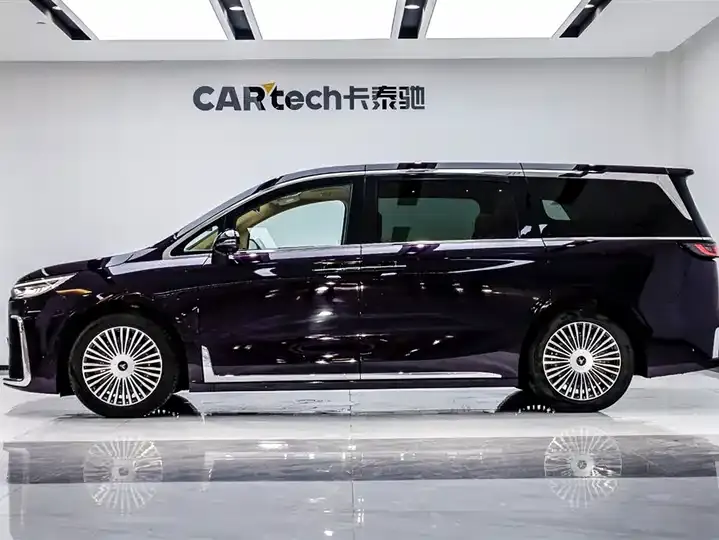 Voyah Dreamer 2025 PHEV Four-wheel Drive Distinguished Kunpeng Edition 3