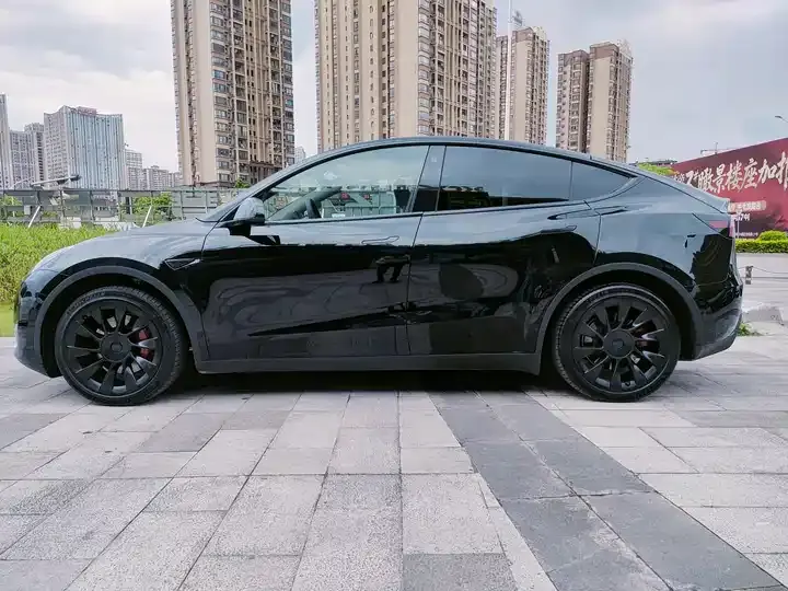 2022 Model Y Rear-Wheel Drive Edition 9