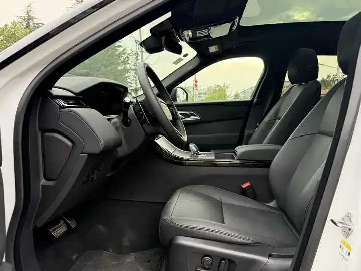 Range Rover Star Vein 2025 Dynamic SE 5