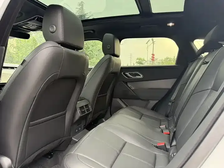Range Rover Star Vein 2025 Dynamic SE 7