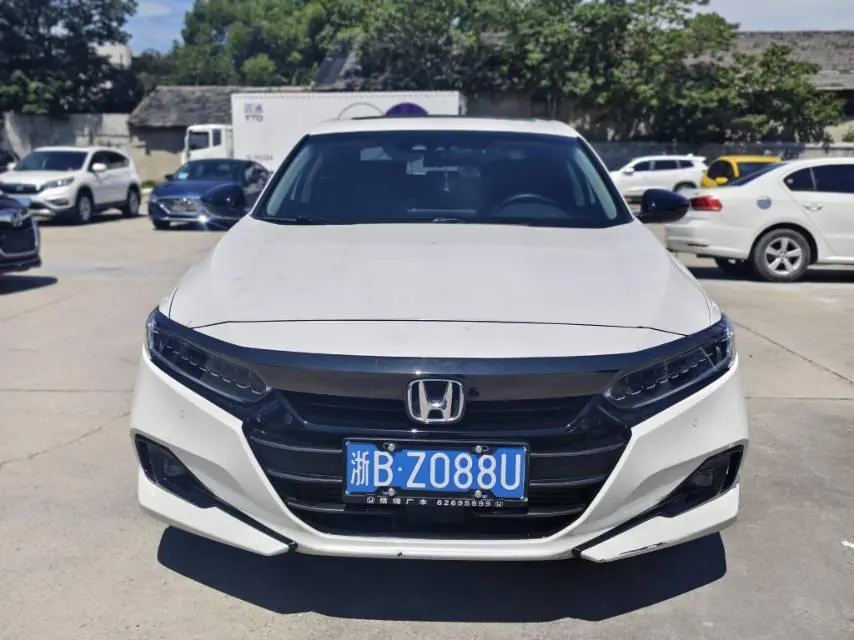 Honda 2022 10th Generation Accord 1.5T Stepless 260TURBO Magic Night Premium Edition Automatic Gear - View 1