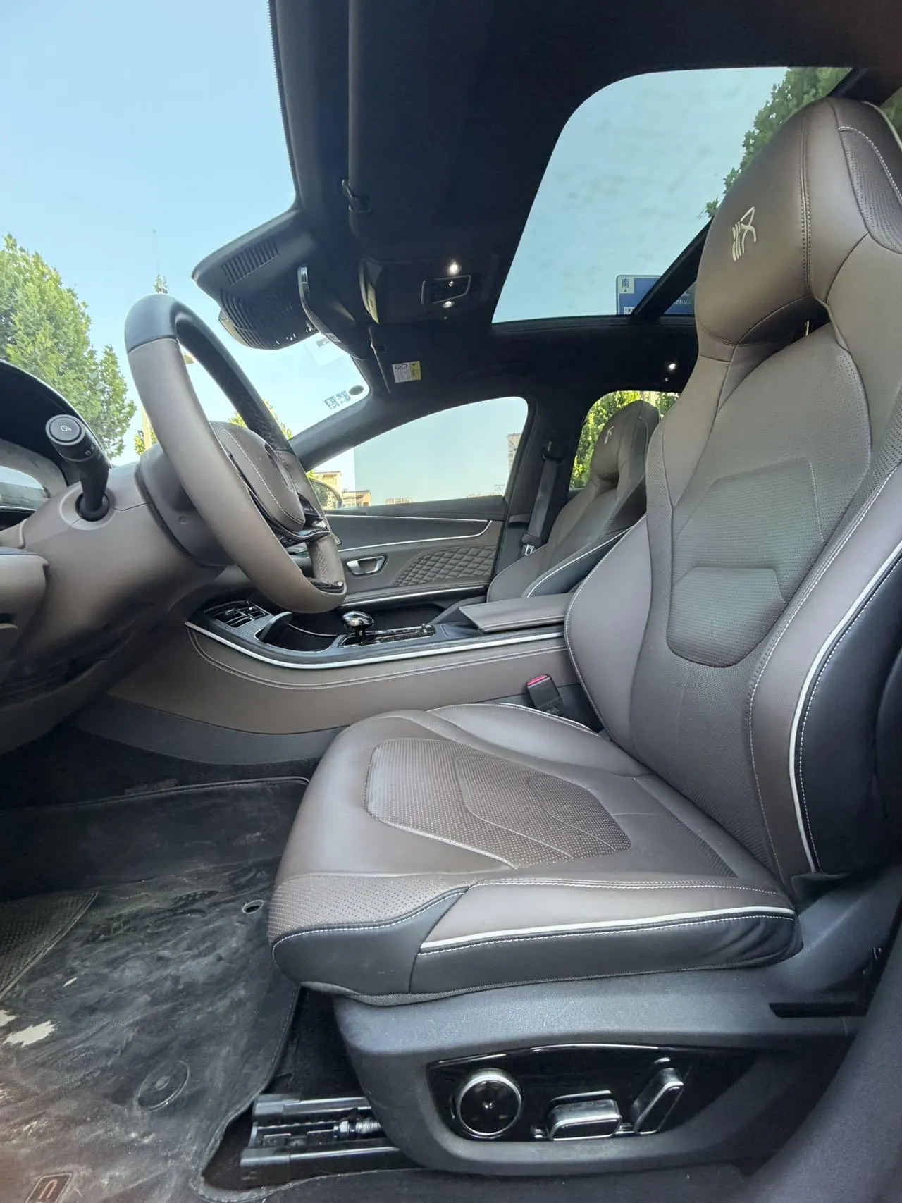 BYD 2022 Han DM-i 1.5T stepless 121KM exclusive automatic gear 4