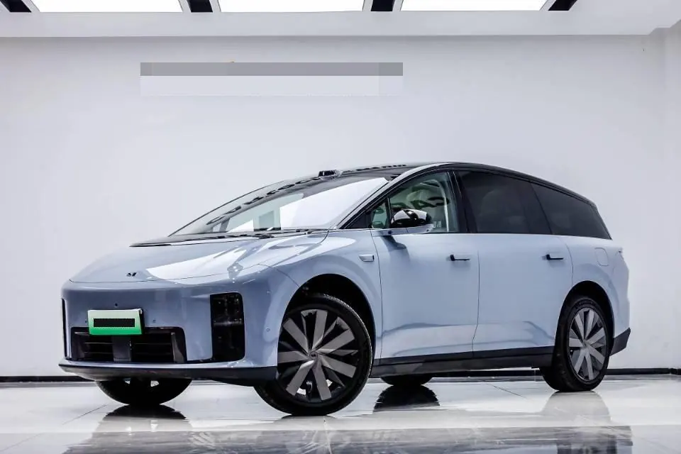 Li 2025 i8 Standard Edition Automatic Gear - View 1