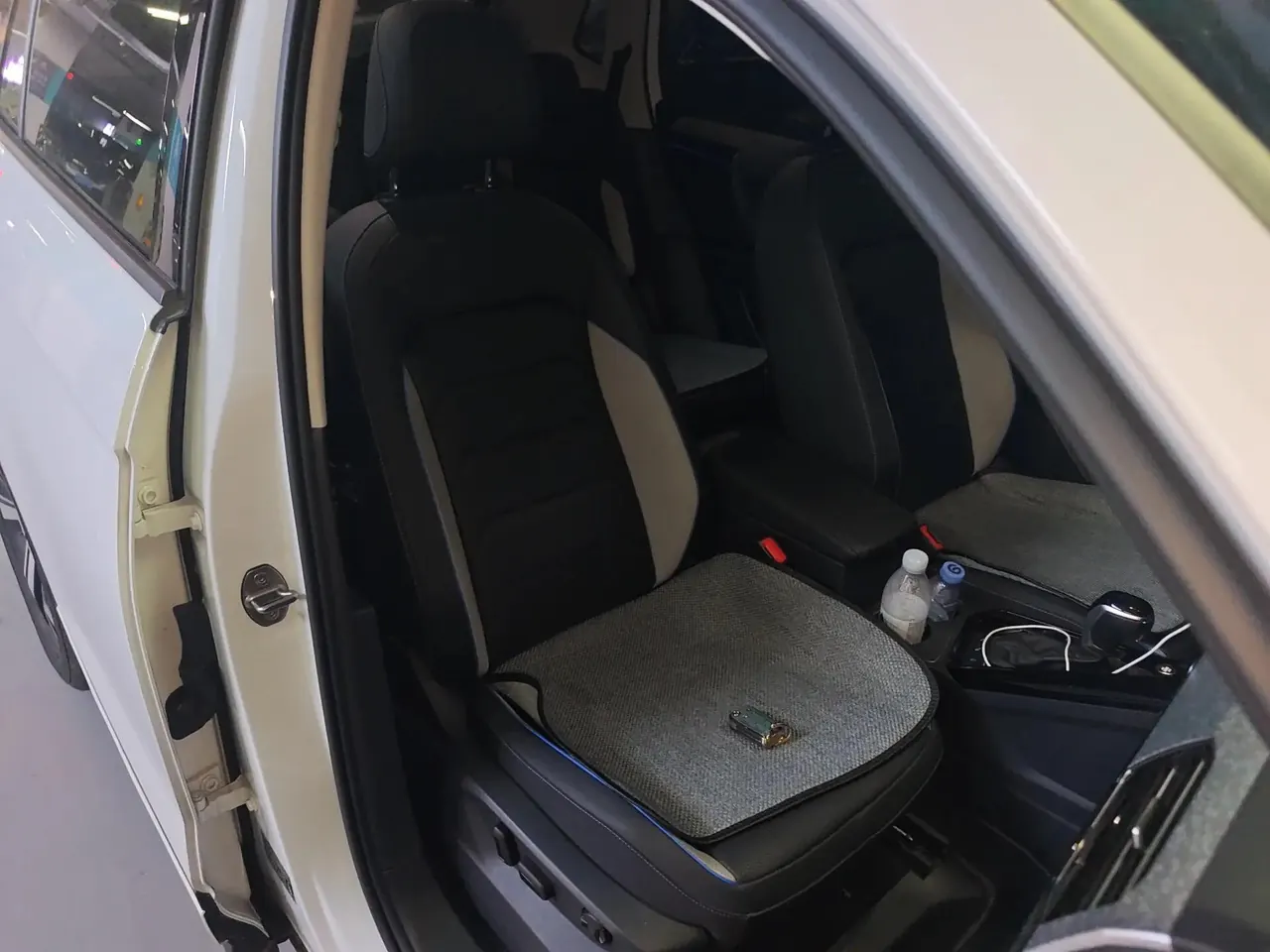Volkswagen 2020 GTE 1.4T Honorable Automatic Gear 3