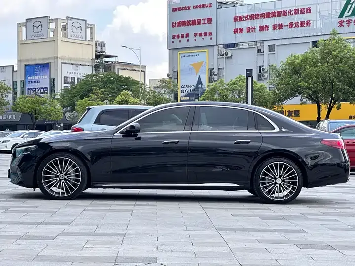 Mercedes Benz E-Class 2024 to E 300 L Fashion 6
