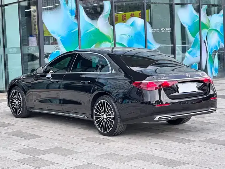 Mercedes Benz E-Class 2024 to E 300 L Fashion 8