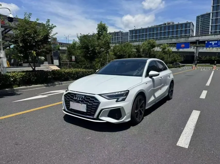Audi 2022 A3 Sportback 1.4TFSI 35TFSI Fashion Sports Automatic - View 1