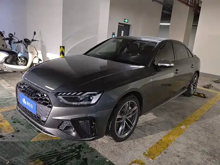 Audi A4L 2020 model 40 TFSI Luxury Dynamic Edition - View 1
