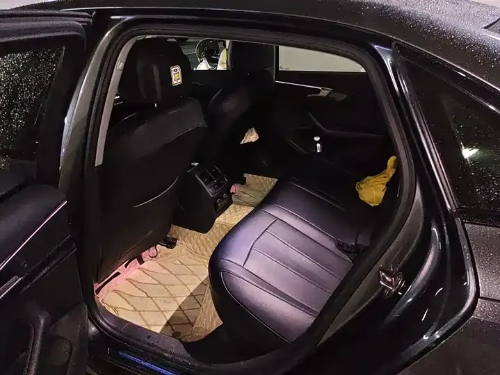 Audi A4L 2020 model 40 TFSI Luxury Dynamic Edition 11