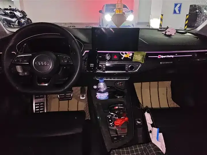 Audi A4L 2020 model 40 TFSI Luxury Dynamic Edition 12