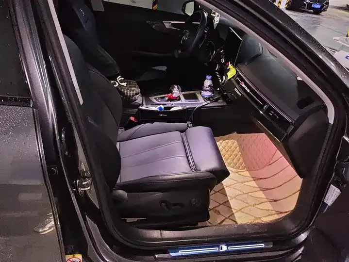 Audi A4L 2020 model 40 TFSI Luxury Dynamic Edition 8