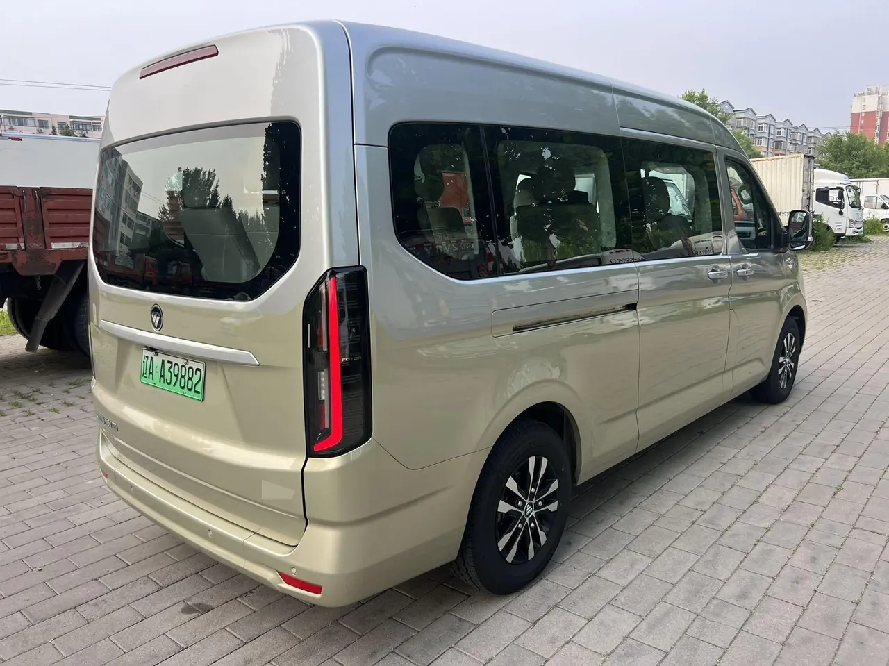 Foton 2025 Tujano X5 New Energy 77.28kWh Long Axis Flat Top Single Tire 7-seat Automatic Gear 2