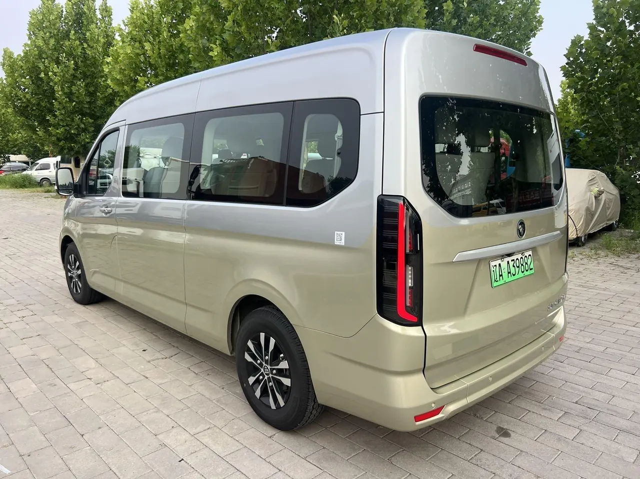 Foton 2025 Tujano X5 New Energy 77.28kWh Long Axis Flat Top Single Tire 7-seat Automatic Gear 3