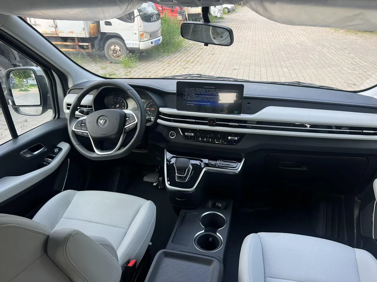 Foton 2025 Tujano X5 New Energy 77.28kWh Long Axis Flat Top Single Tire 7-seat Automatic Gear 7