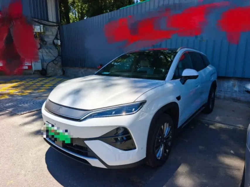 BYD 2026 Song Ultra EV 605KM Exceed automatic gear - View 1