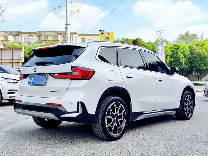 BMW X1 2024 sDrive25Li X Design Set 4