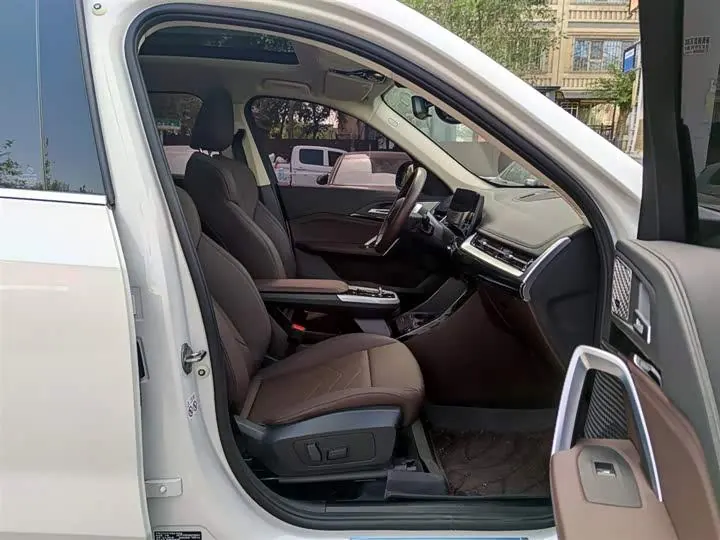 BMW X1 2024 sDrive25Li X Design Set 8