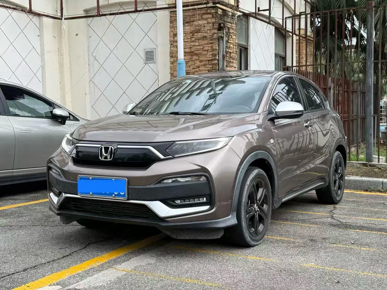 Honda 2022 XR-V 1.5T Stepless 220TURBO Obsidian Edition Automatic Gear - View 1